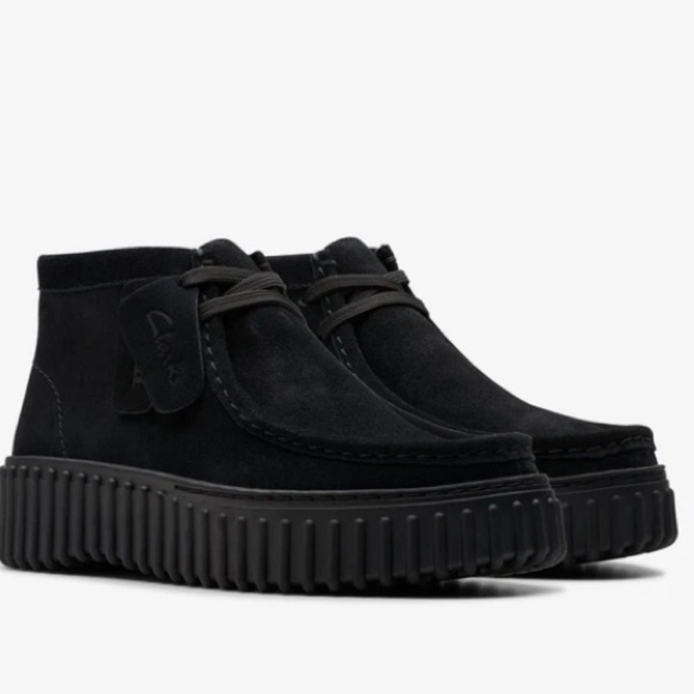 CLARKS Women’s Torhill Moss Black Seude